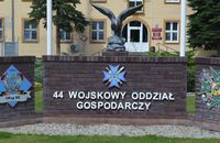 Pracownicy likwidowanej przez MON jednostki chcą blokować most na Odrze 