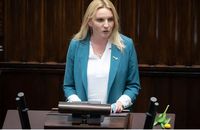 Rząd będzie zachęcał Ukraińców, by osiedlali się w małych miastach i na wsi