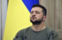 Zełenski odznacza cudzoziemców orderami, dygnitarze z Polski w niższych klasach 