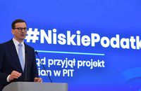 Polski Ład miał zatrzymać miliardy w kieszeniach Polaków. Jednak te pieniądze popłyną do rządu