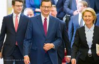 Konfederacja: PiS zamierza pod dyktando Komisji Europejskiej złamać konstytucję 